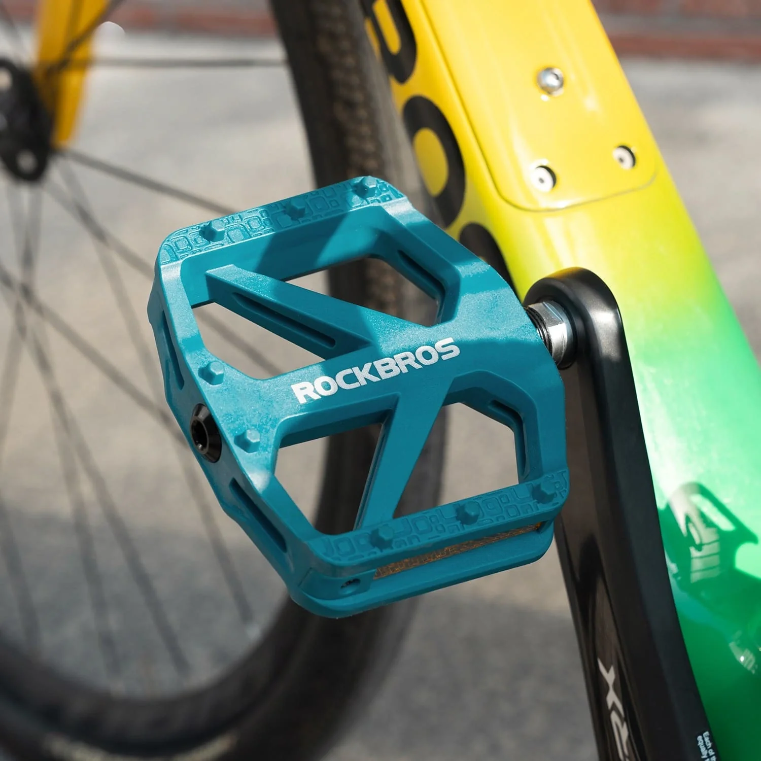 BP2602 Wide Platform Nylon Bike Pedals - Image 14