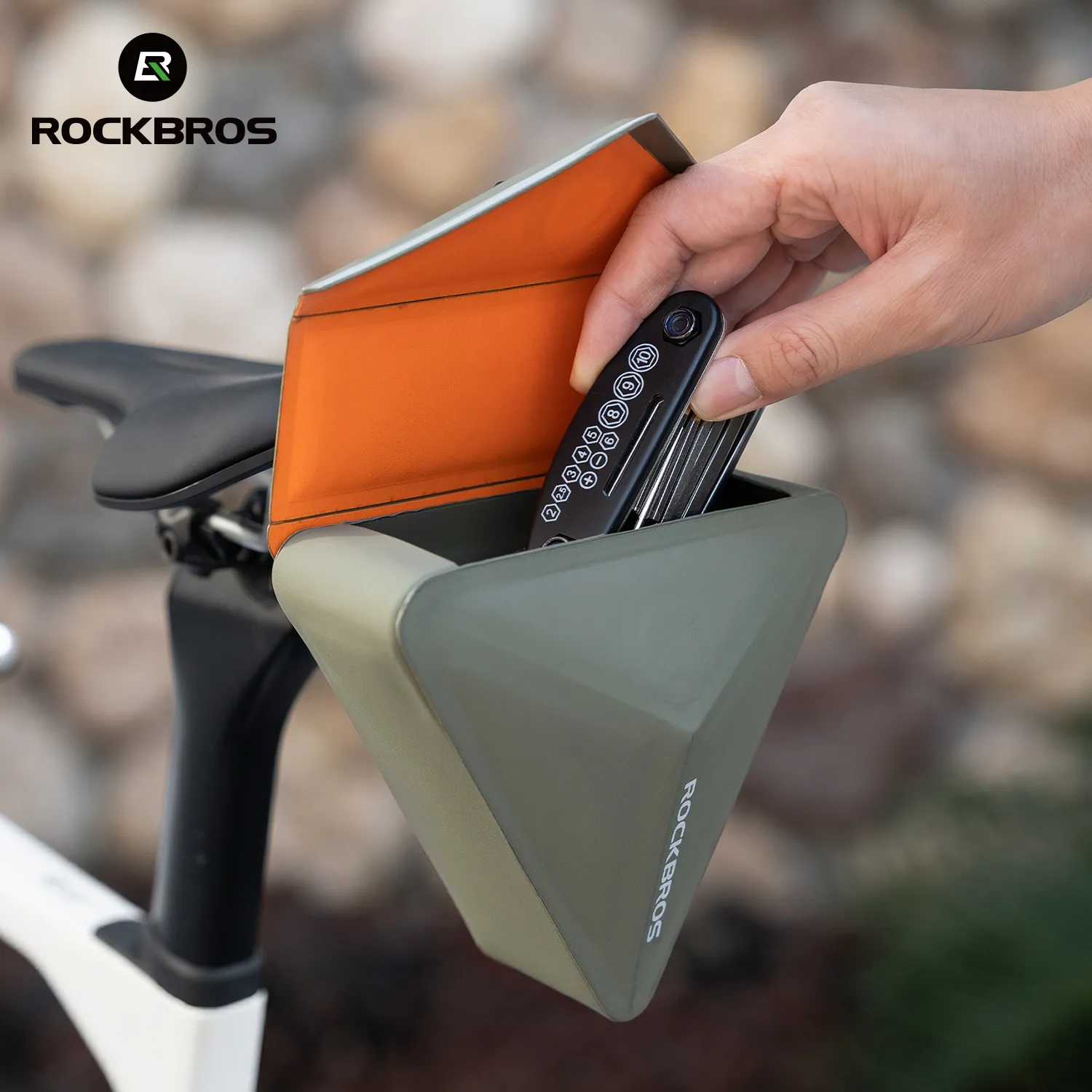 Magnetic Quick Release Bike Saddle Bag - Image 3
