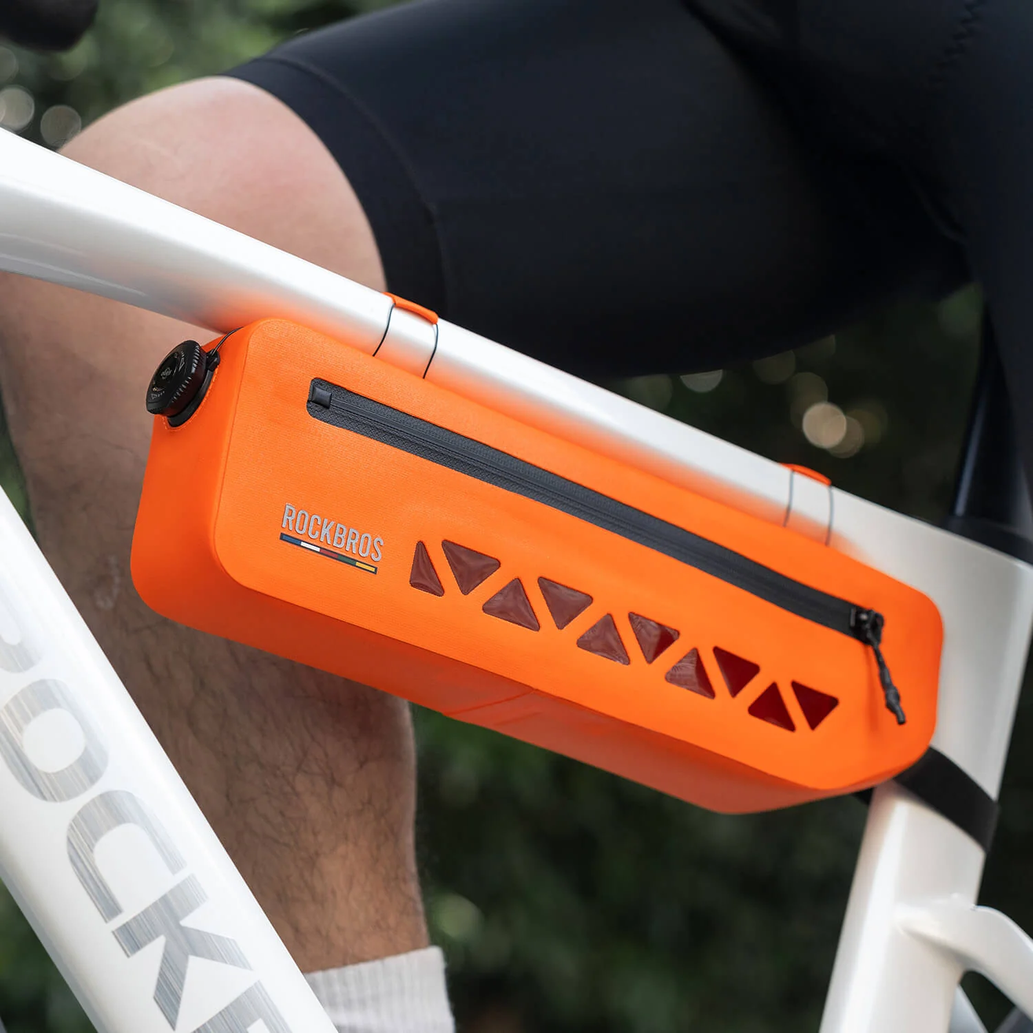 Road To Sky Bike Frame Bag 100% Waterproof 1.7L - Image 6
