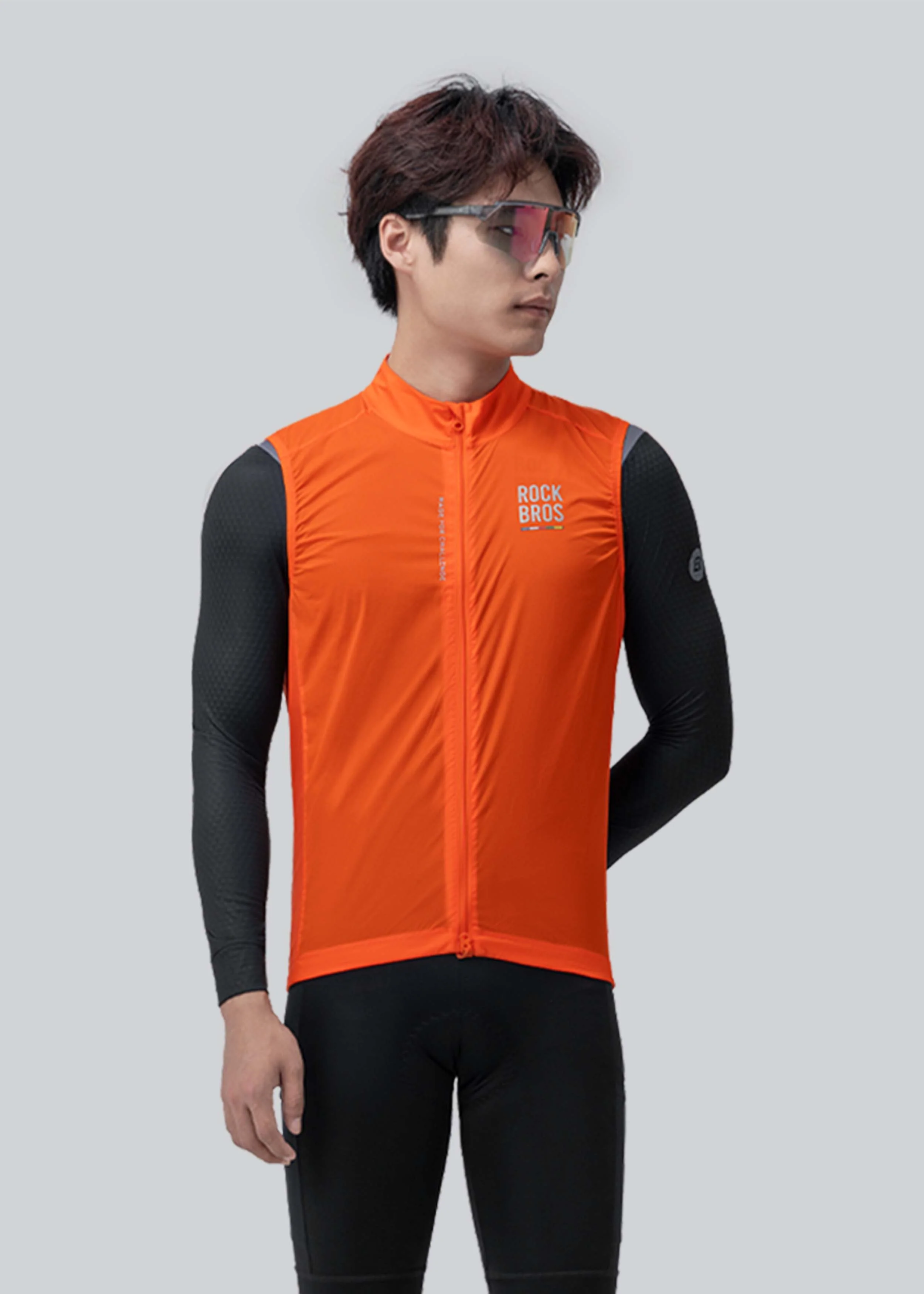 ROAD-TO-SKY Men's Ultra Lighweight Gilet - Image 12