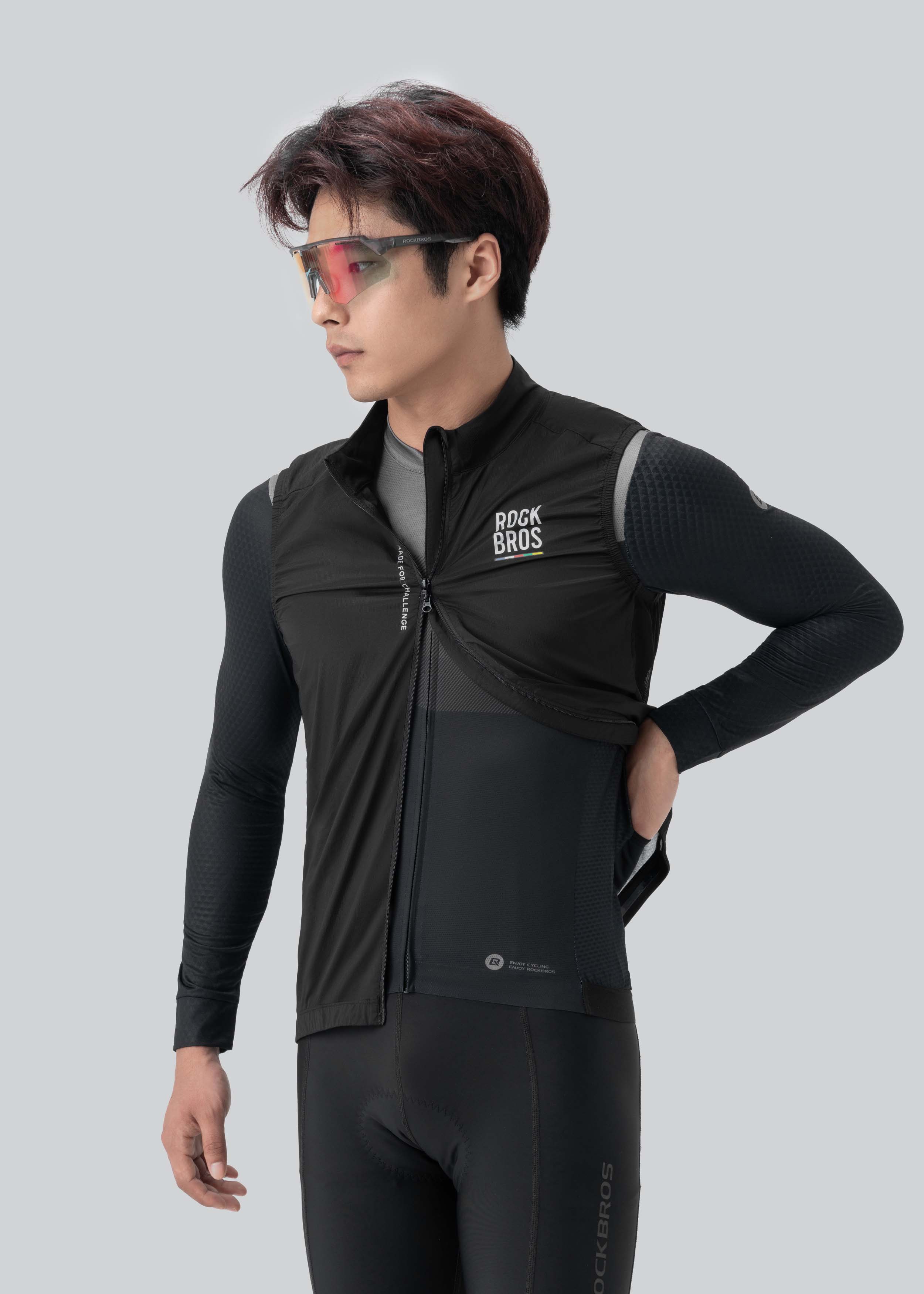 ROAD-TO-SKY Men's Ultra Lighweight Gilet - Image 6