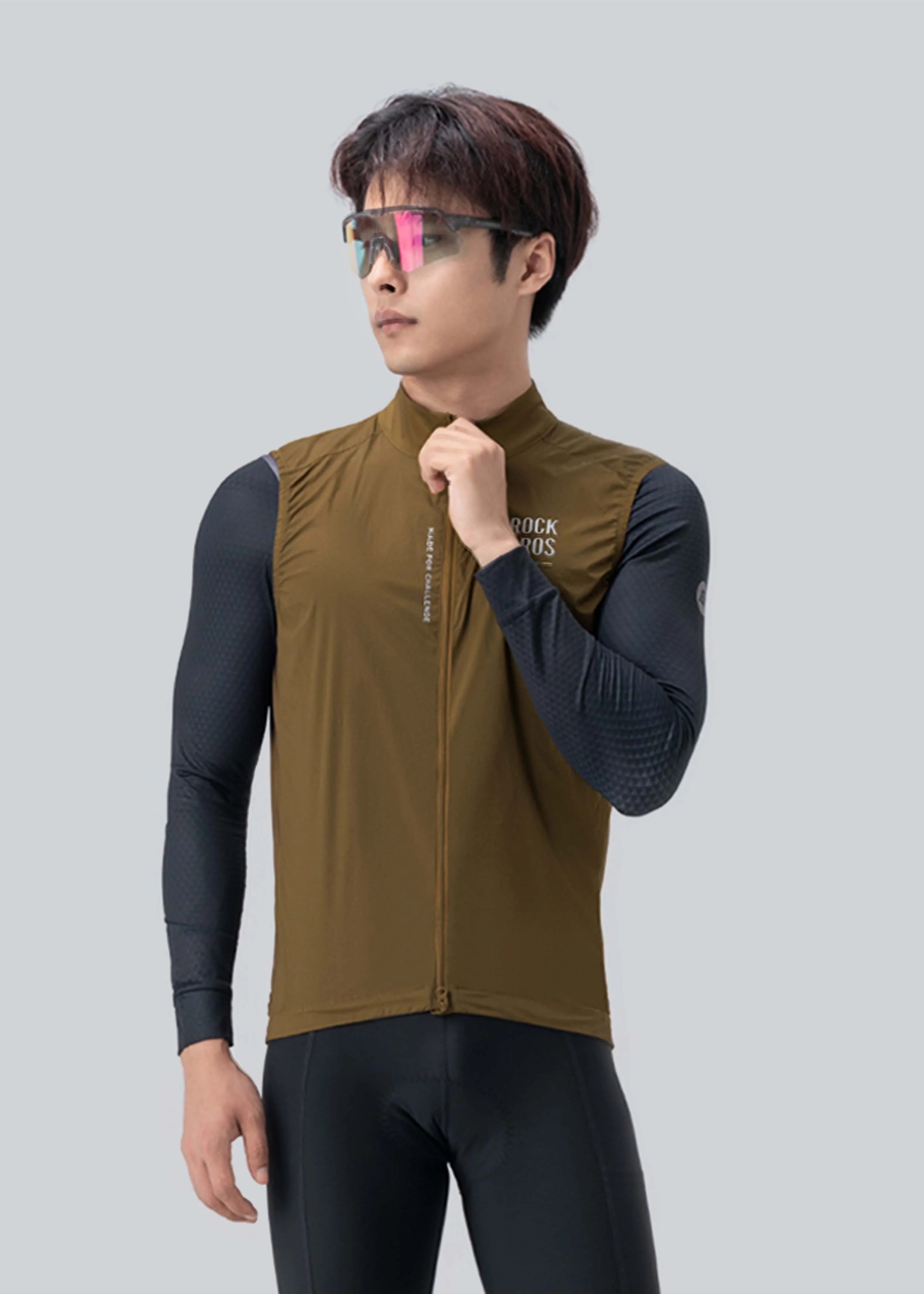 ROAD-TO-SKY Men's Ultra Lighweight Gilet - Image 8