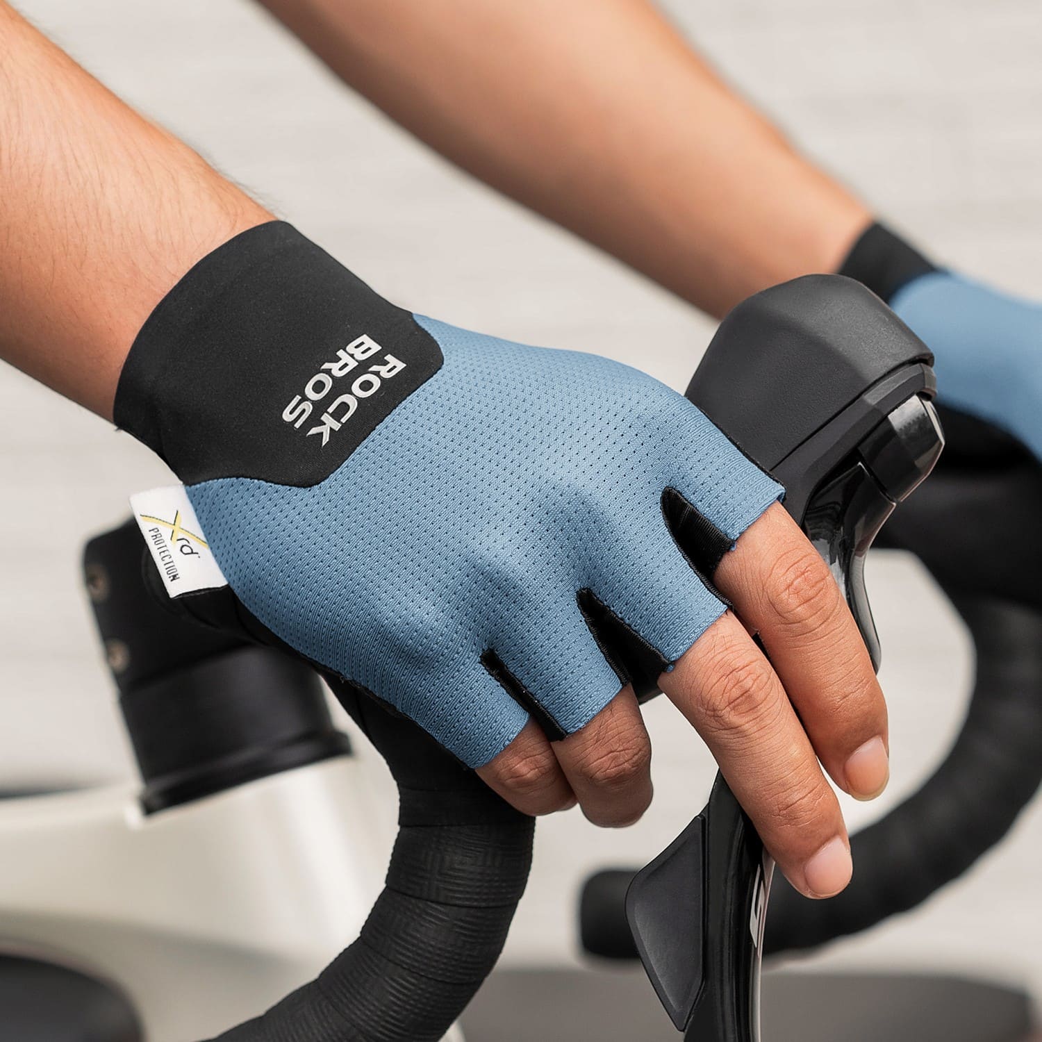 S403 Minimalist Half Finger Cycling Gloves - Image 7