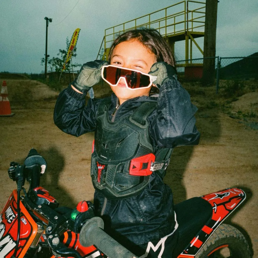 SP383 Kids Polarized Cycling Sunglasses - Image 19